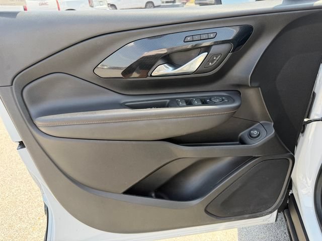 Used 2022 GMC Terrain AT4 w/ Tech Package AWD/4WD image 11