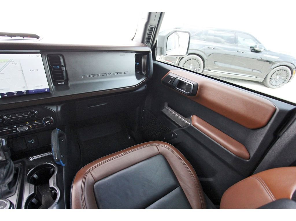 Used 2021 Ford Bronco Outer Banks w/ Sasquatch Package AWD/4WD image 10