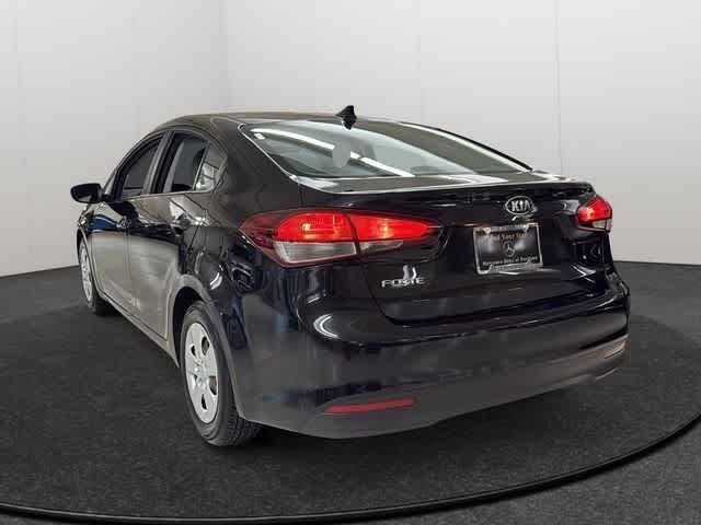Used 2017 Kia Forte LX w/ LX Popular Package FWD image 4