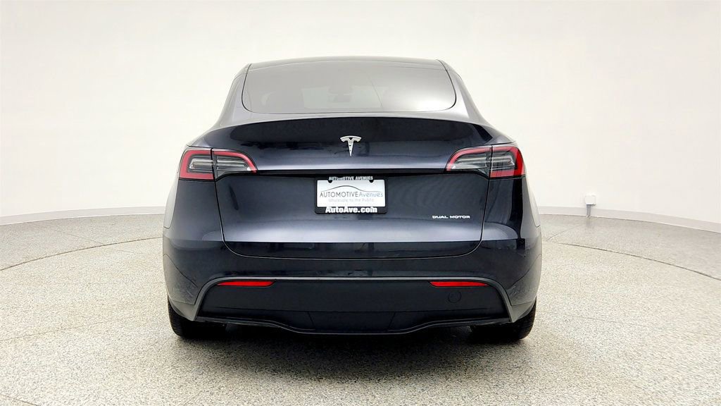 Used 2025 Tesla Model Y Long Range image 6