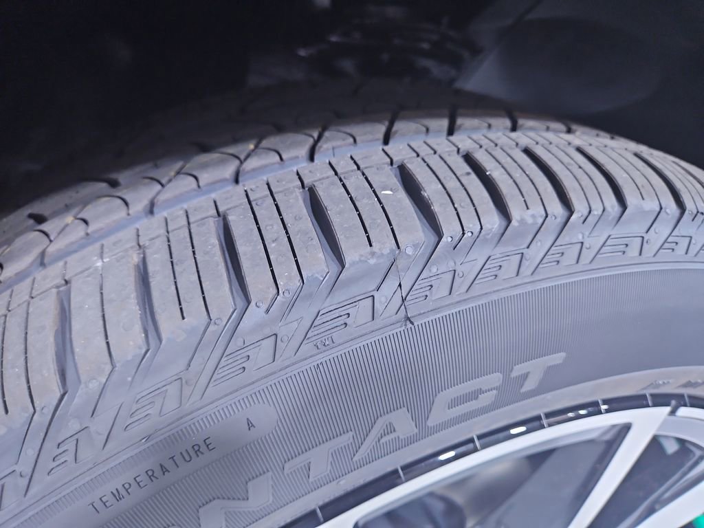 New 2026 Volkswagen Atlas SEL Premium R-Line image 28