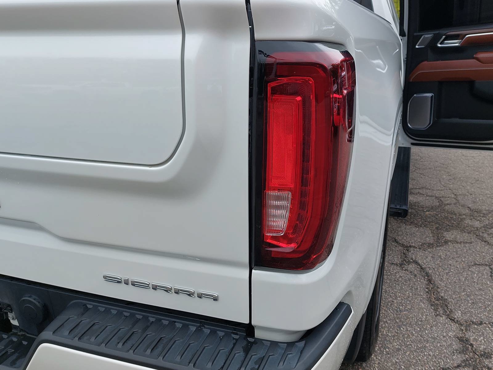 Used 2024 GMC Sierra 1500 Denali Ultimate AWD/4WD image 36