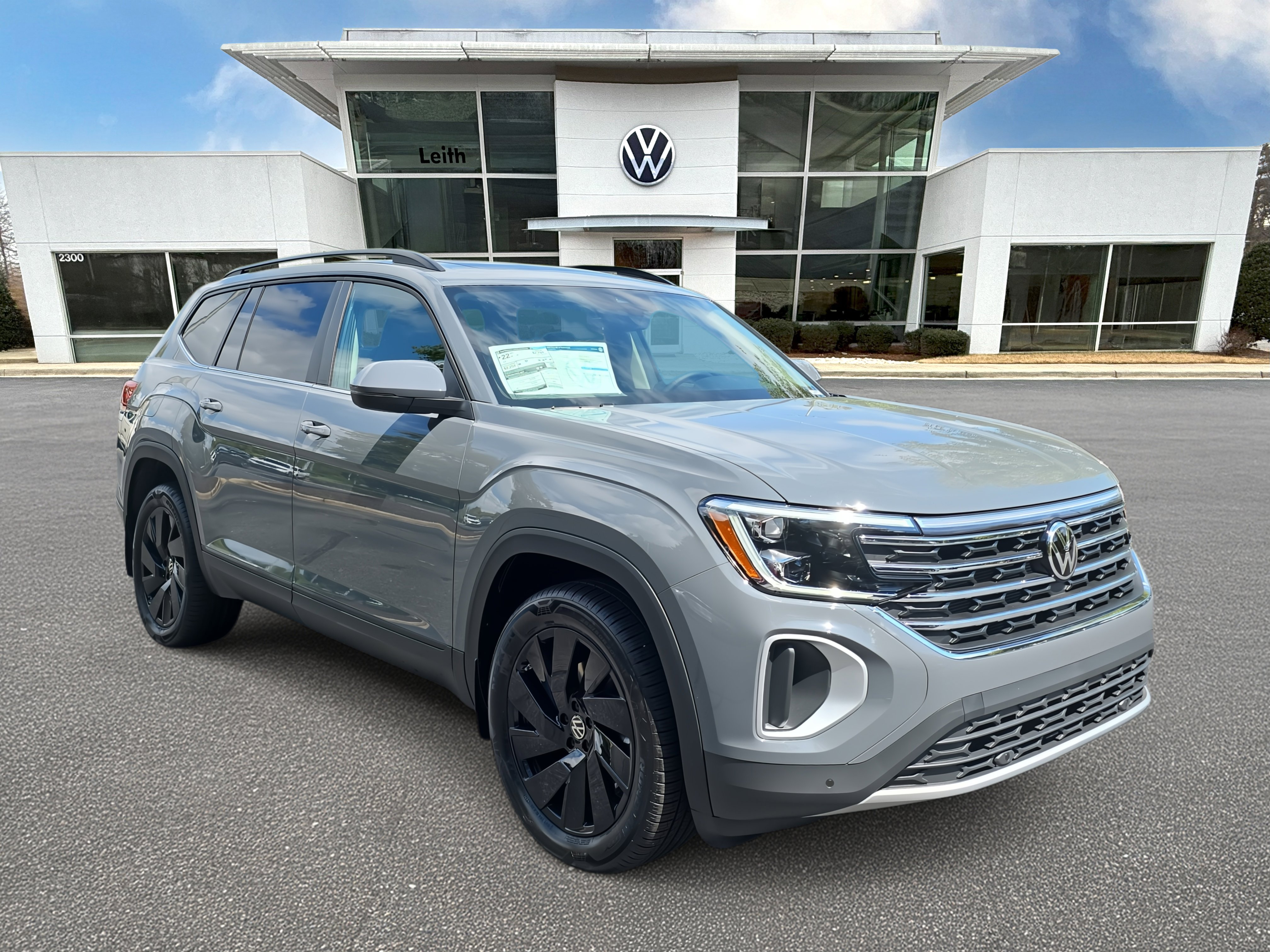 New 2026 Volkswagen Atlas SE image 1