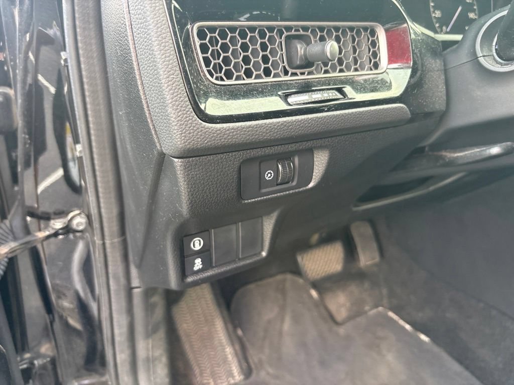 Used 2023 Honda Civic LX image 15