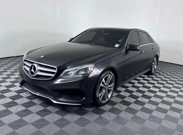 Used 2016 Mercedes-Benz E 350 Sedan image 3