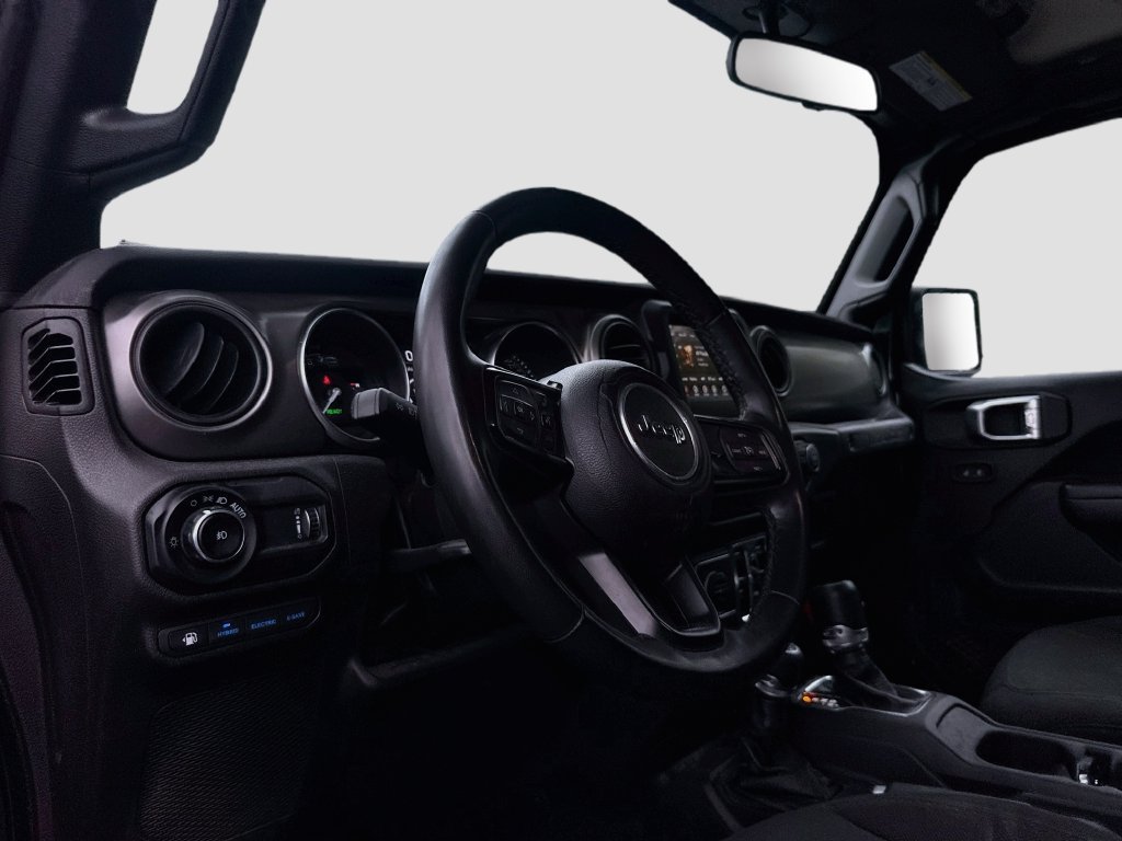Used 2023 Jeep Wrangler Unlimited w/ Cold Weather Group AWD/4WD image 10