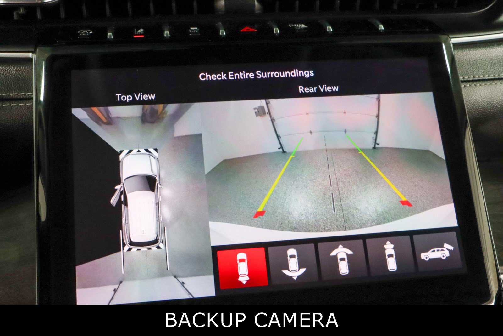 Used 2023 Jeep Grand Cherokee Limited w/ Luxury Tech Group II image 19