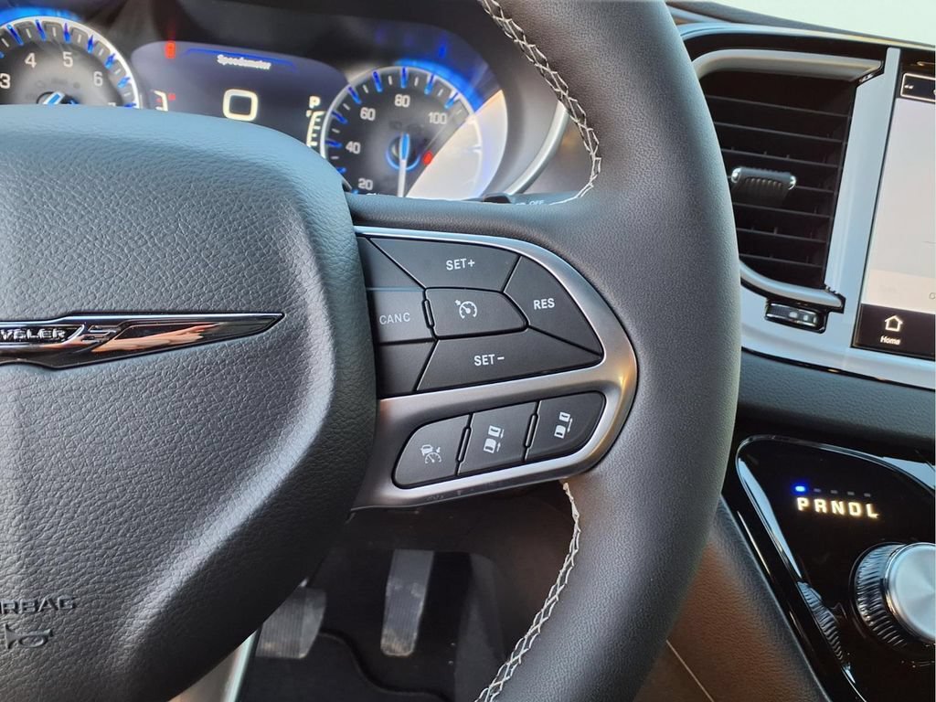New 2026 Chrysler Voyager LX FWD image 19
