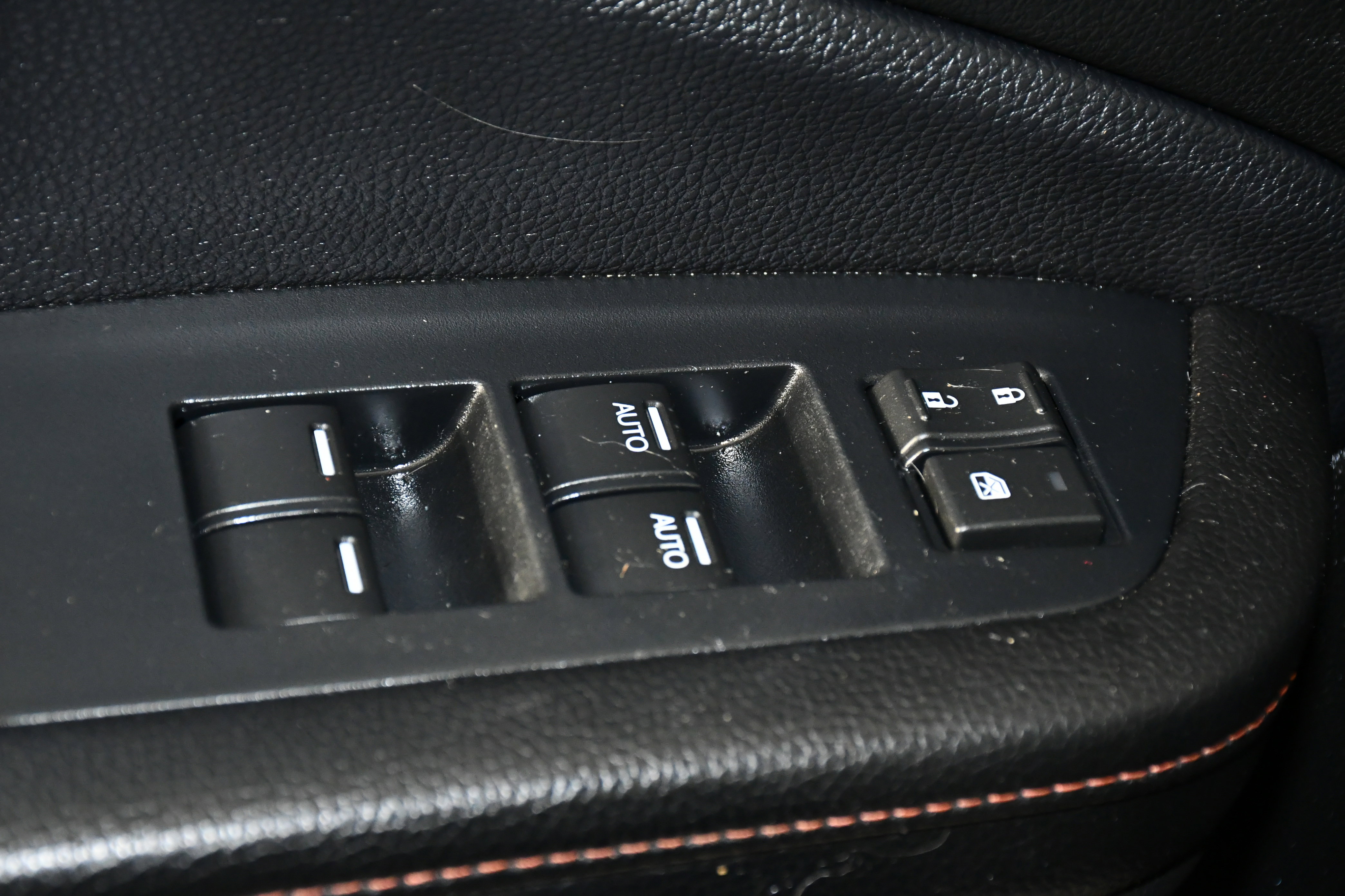 Certified 2023 Honda Passport TrailSport image 34