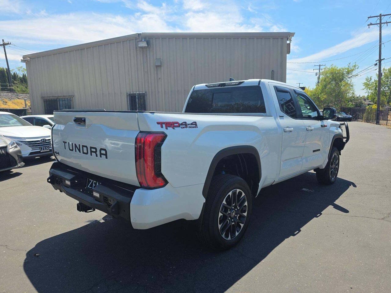 Used 2024 Toyota Tundra Limited w/ TRD Off-Road Package AWD/4WD image 7