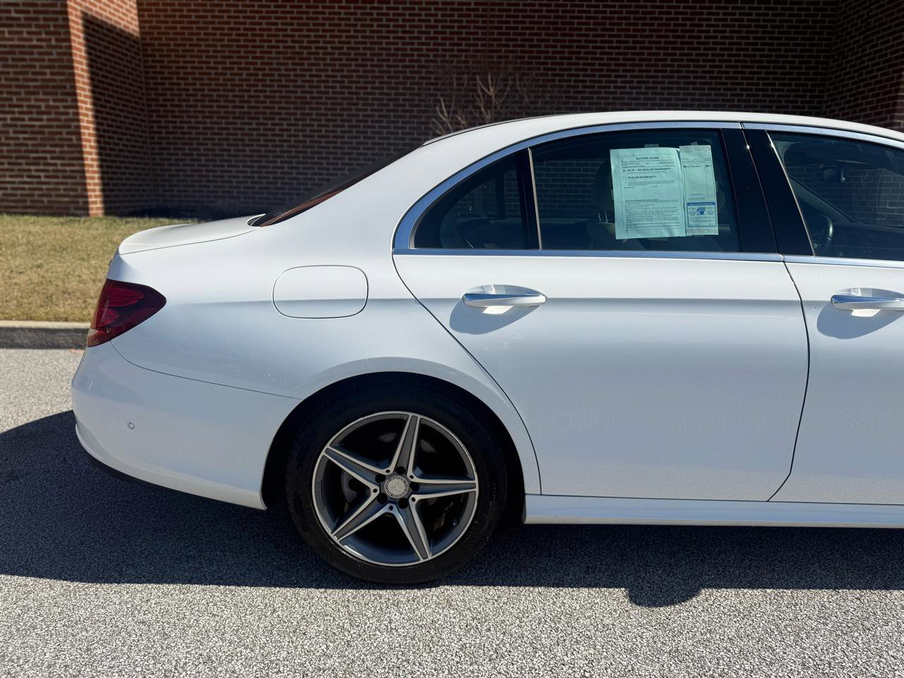 Used 2017 Mercedes-Benz E 300 4MATIC image 20