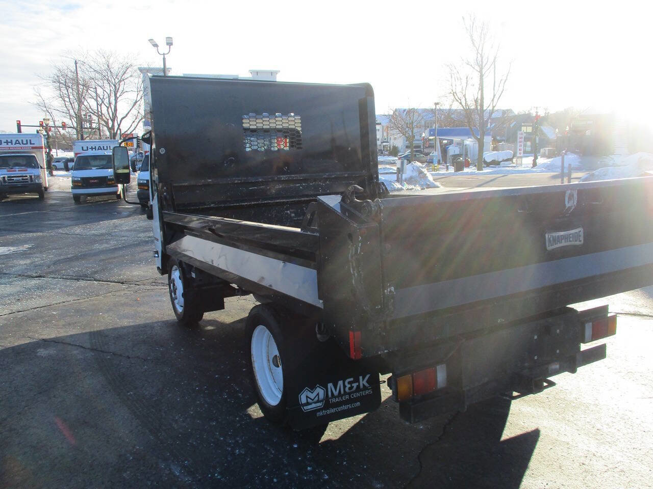 Used 2019 Isuzu NPR image 7