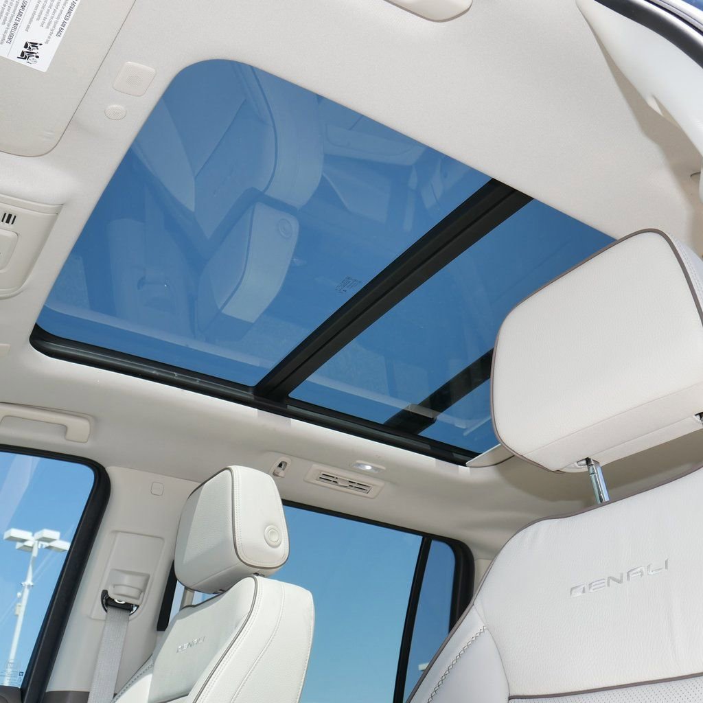 Used 2023 GMC Yukon XL Denali image 51