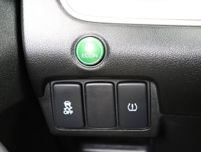 Used 2016 Honda CR-V LX image 17