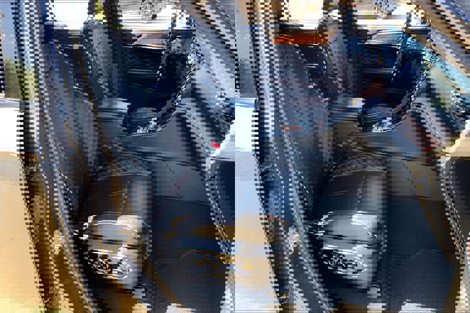 Used 2024 Jeep Grand Cherokee L Summit w/ High Altitude Package image 9