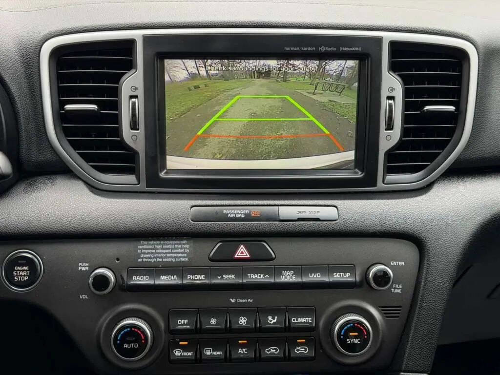 Used 2017 Kia Sportage EX w/ EX Technology Package image 17