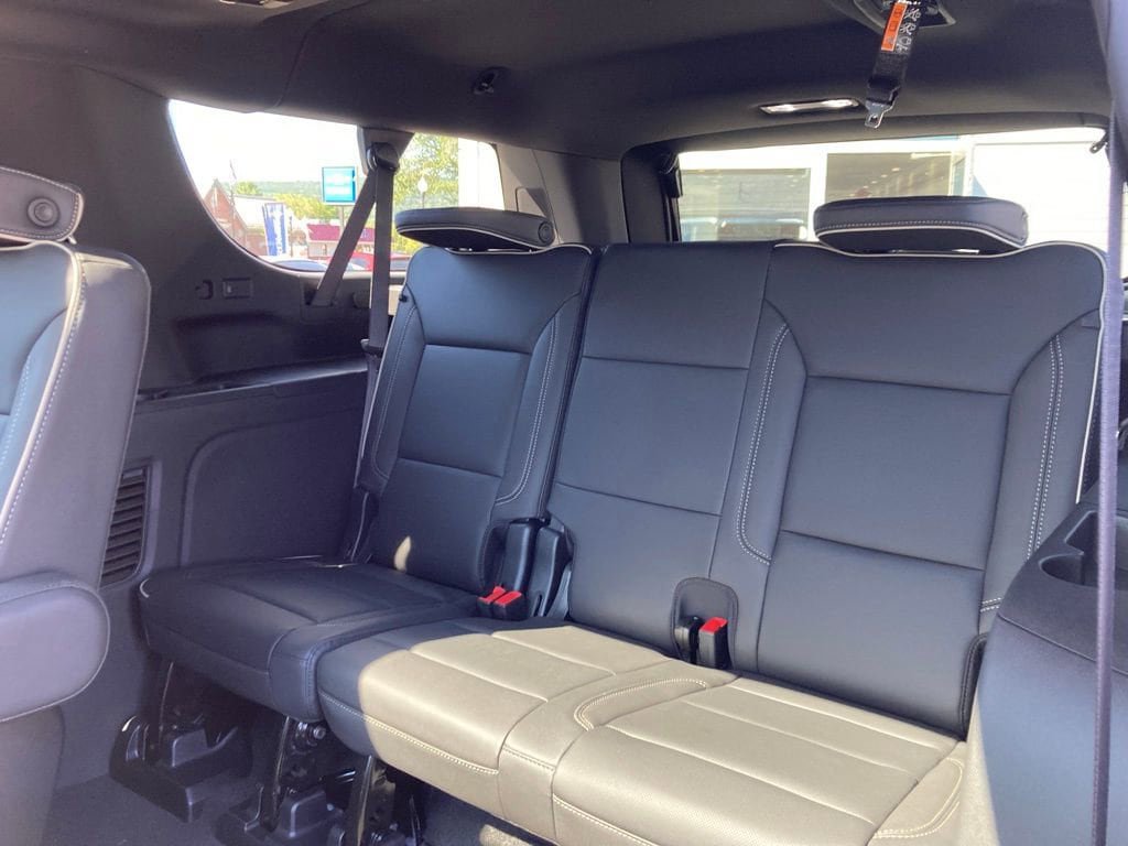 New 2025 Chevrolet Suburban Premier AWD/4WD image 23