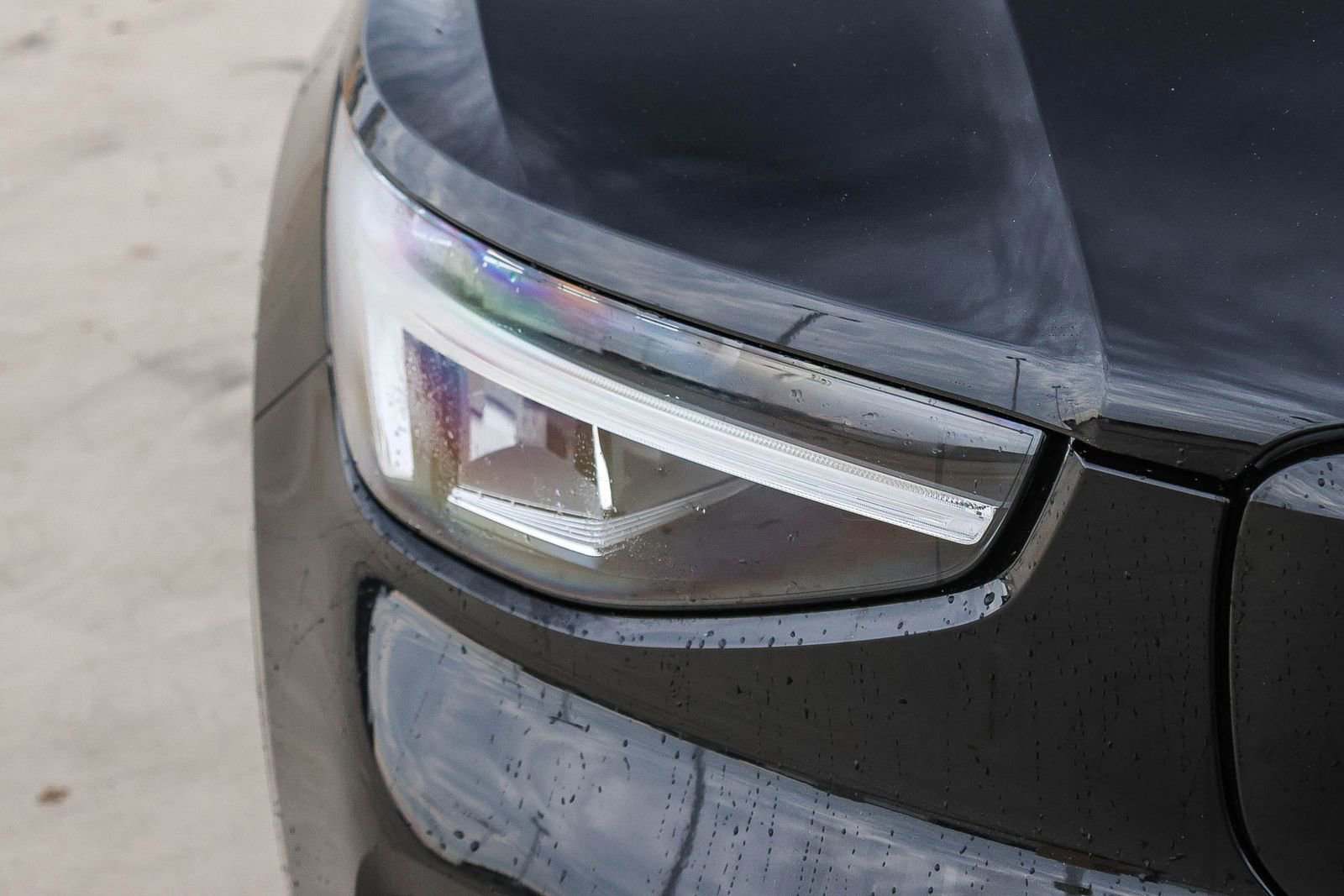 Used 2023 Volvo XC40 Recharge Plus image 17