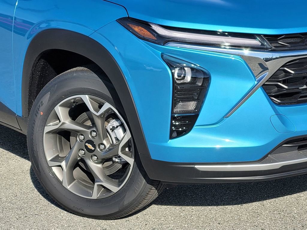 New 2026 Chevrolet Trax LT w/ Driver Confidence Package image 6