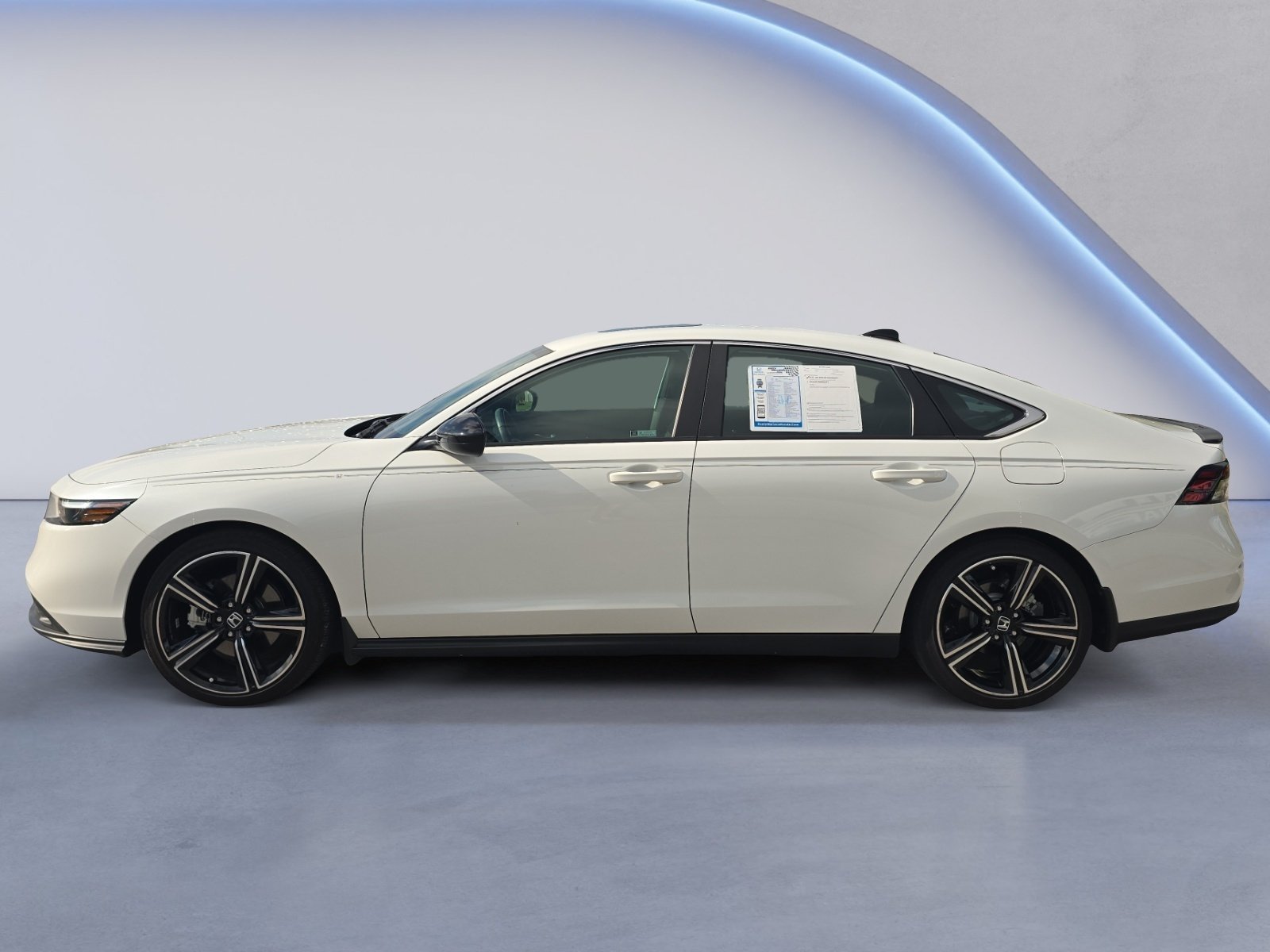 Used 2024 Honda Accord Sport image 2