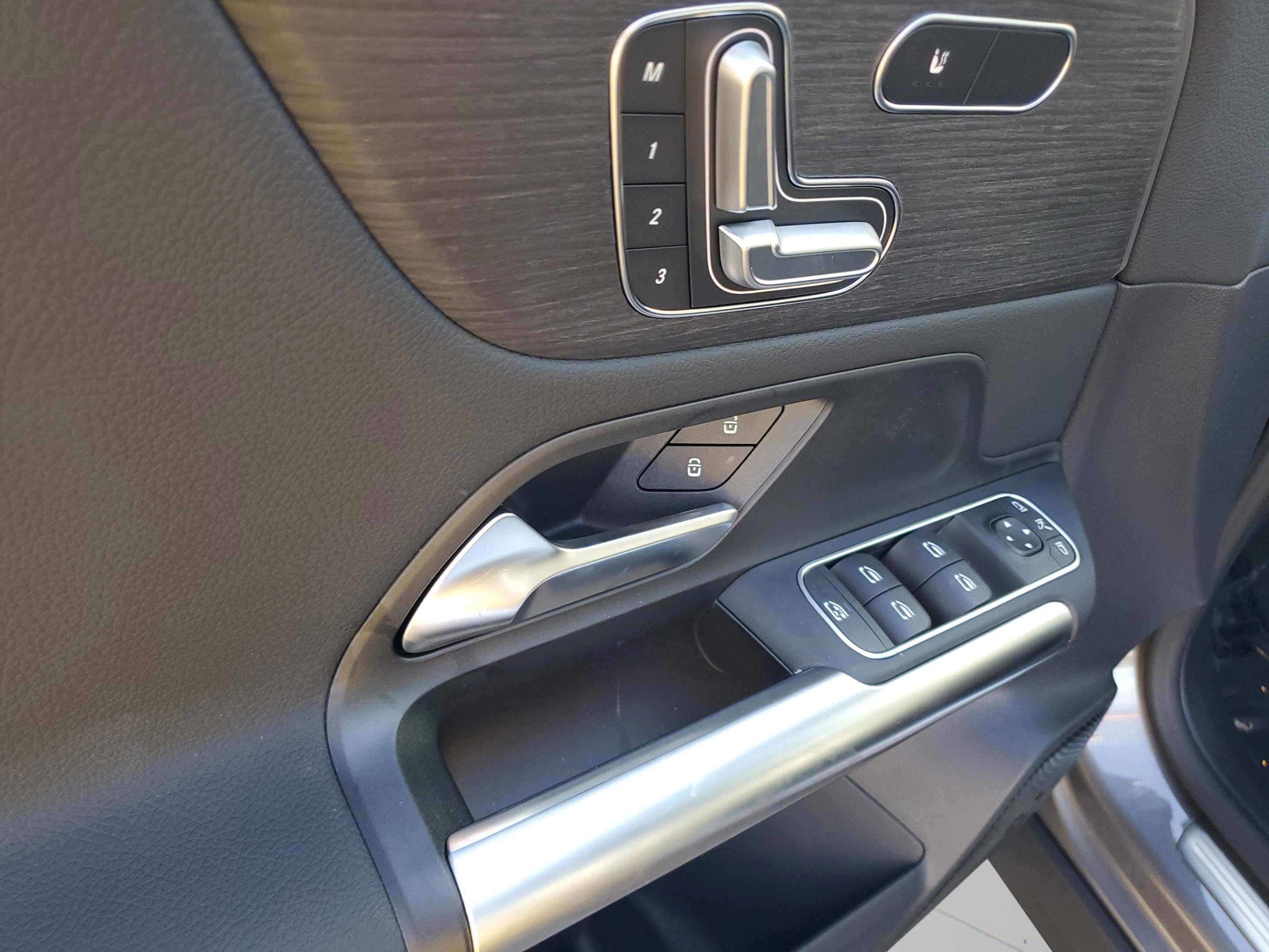Certified 2026 Mercedes-Benz GLA 250 image 33