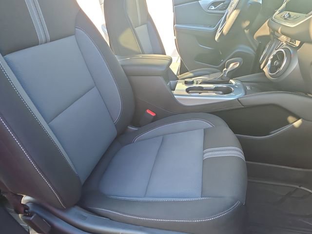 Used 2024 Chevrolet Blazer LT w/ Convenience Package FWD image 11