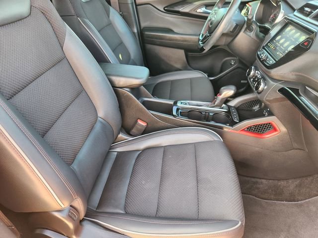 Used 2021 Chevrolet TrailBlazer RS w/ Sun and Liftgate Package FWD image 15