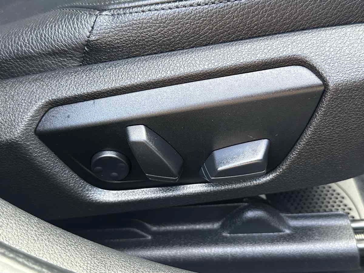 Used 2013 BMW 328i Sedan RWD image 16