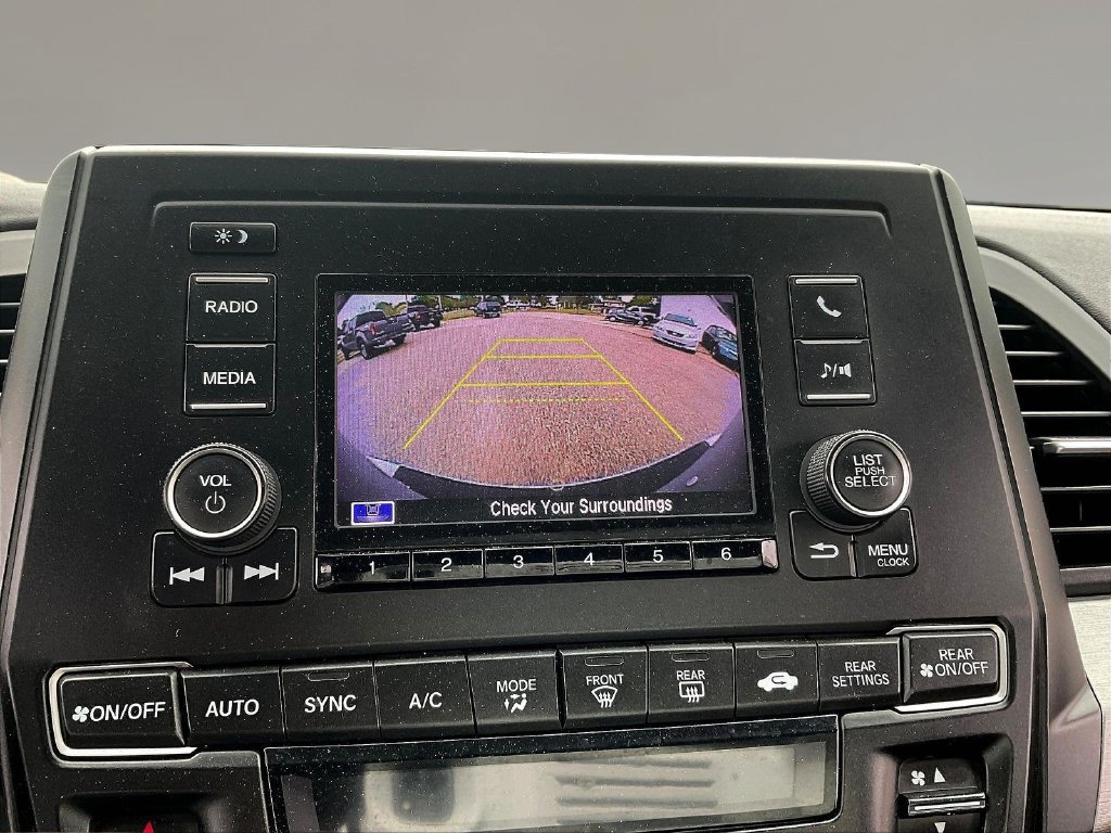 Used 2018 Honda Odyssey LX image 13