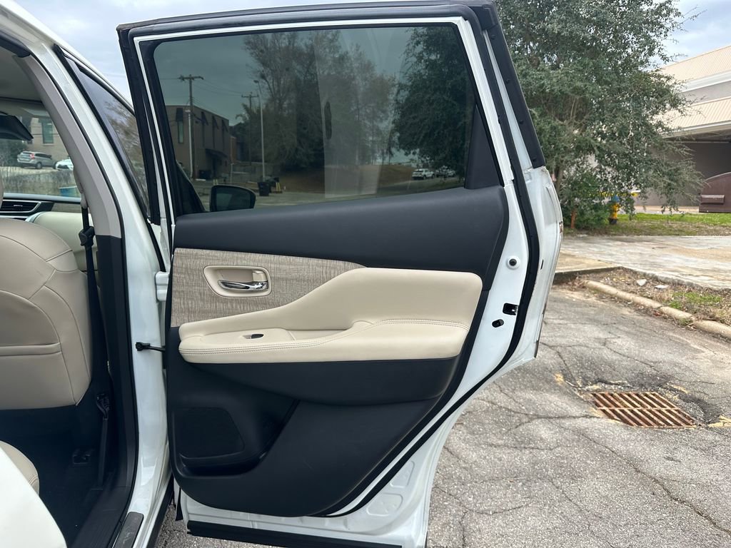 Used 2021 Nissan Murano SL w/ SL Moonroof Package image 41