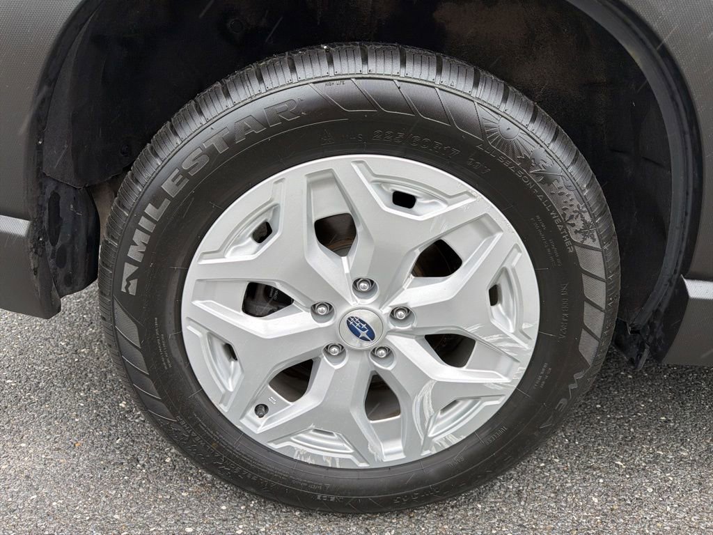 Used 2023 Subaru Forester AWD/4WD image 15