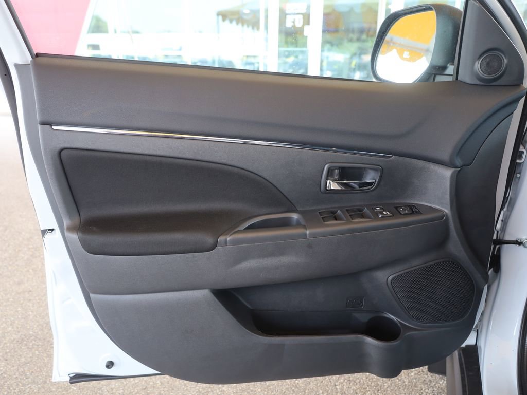 New 2025 Mitsubishi Outlander Sport AWD image 32