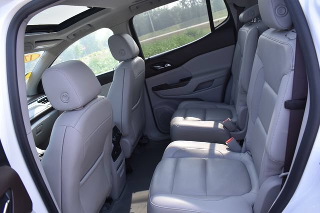 Used 2017 GMC Acadia SLT AWD/4WD image 25