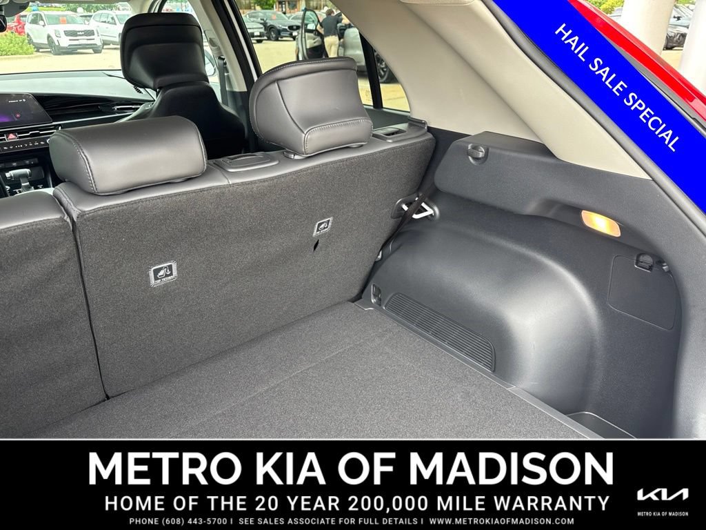 Used 2025 Kia Niro EX FWD image 36