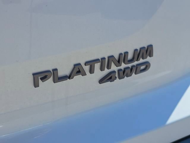 New 2026 Nissan Pathfinder Platinum AWD/4WD image 18