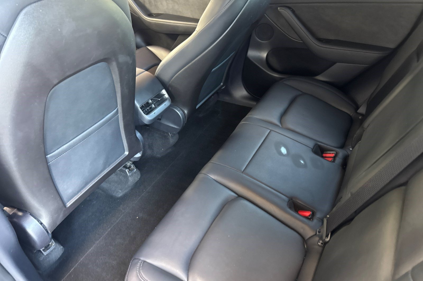Used 2020 Tesla Model Y Performance AWD/4WD image 28