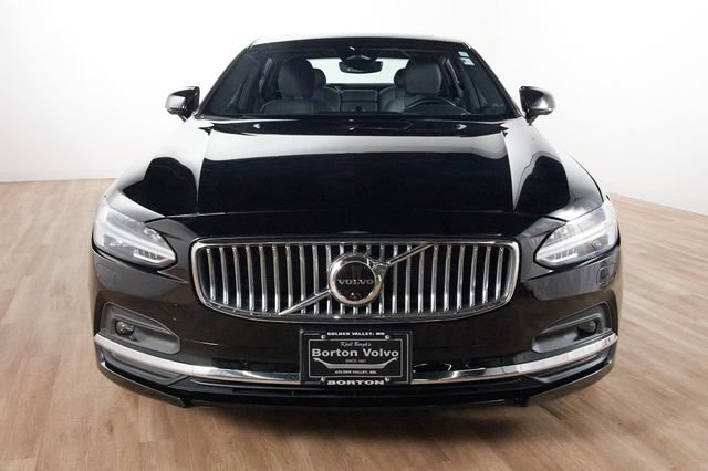 Certified 2023 Volvo S90 B6 Ultimate AWD/4WD image 2