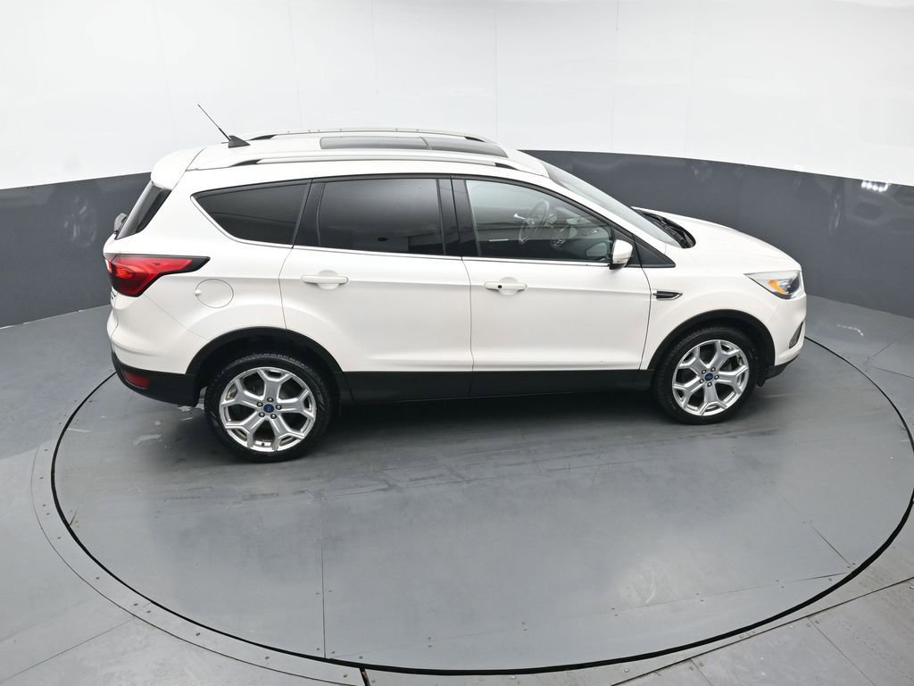 Used 2019 Ford Escape Titanium image 46