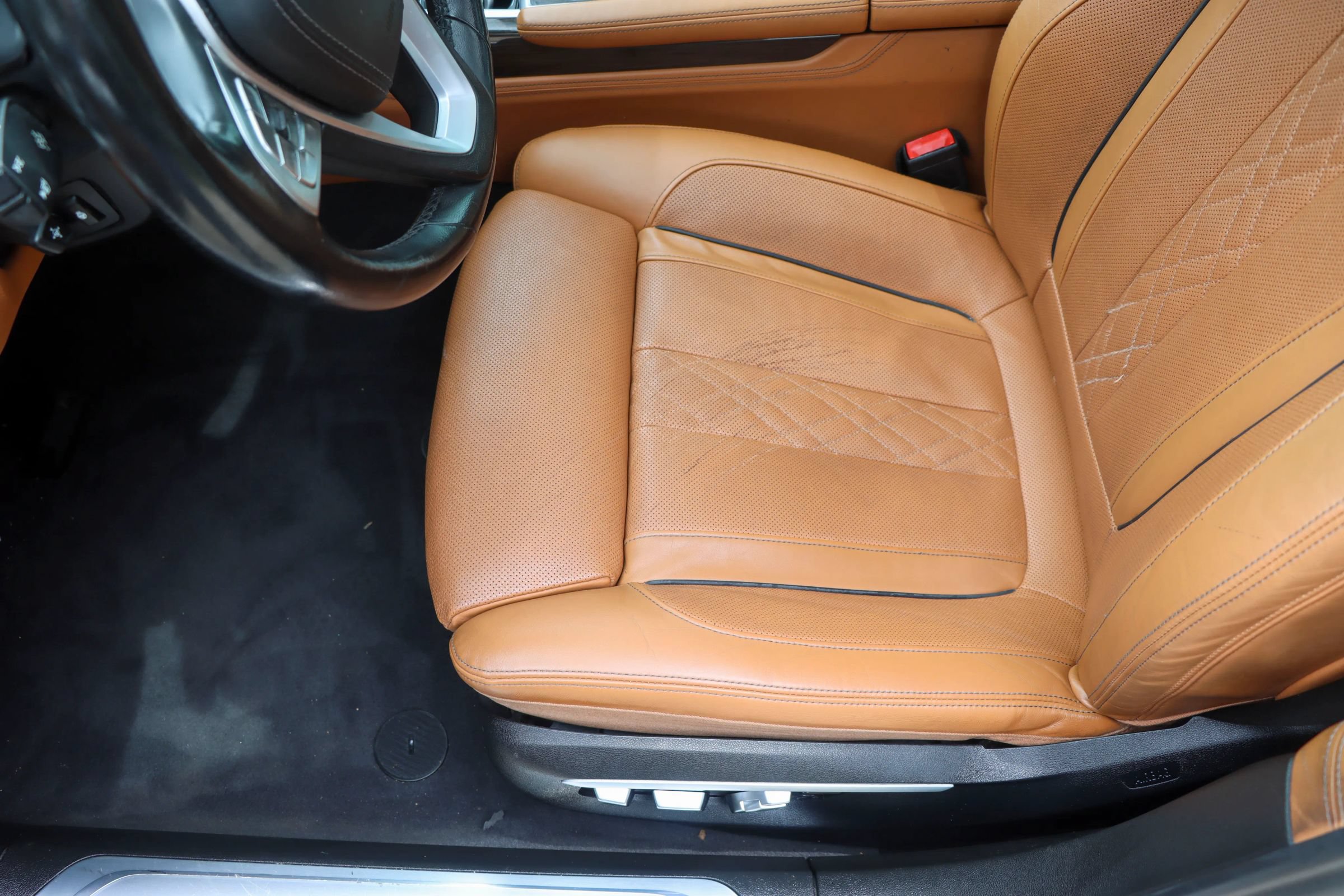 Used 2017 BMW 750i xDrive AWD/4WD image 16