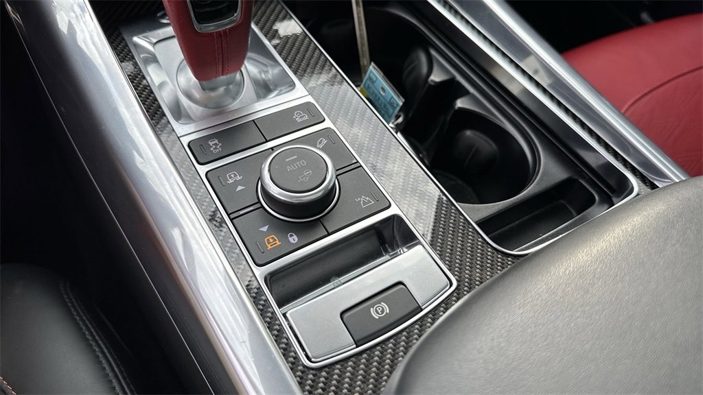 Used 2021 Land Rover Range Rover Sport SVR image 54