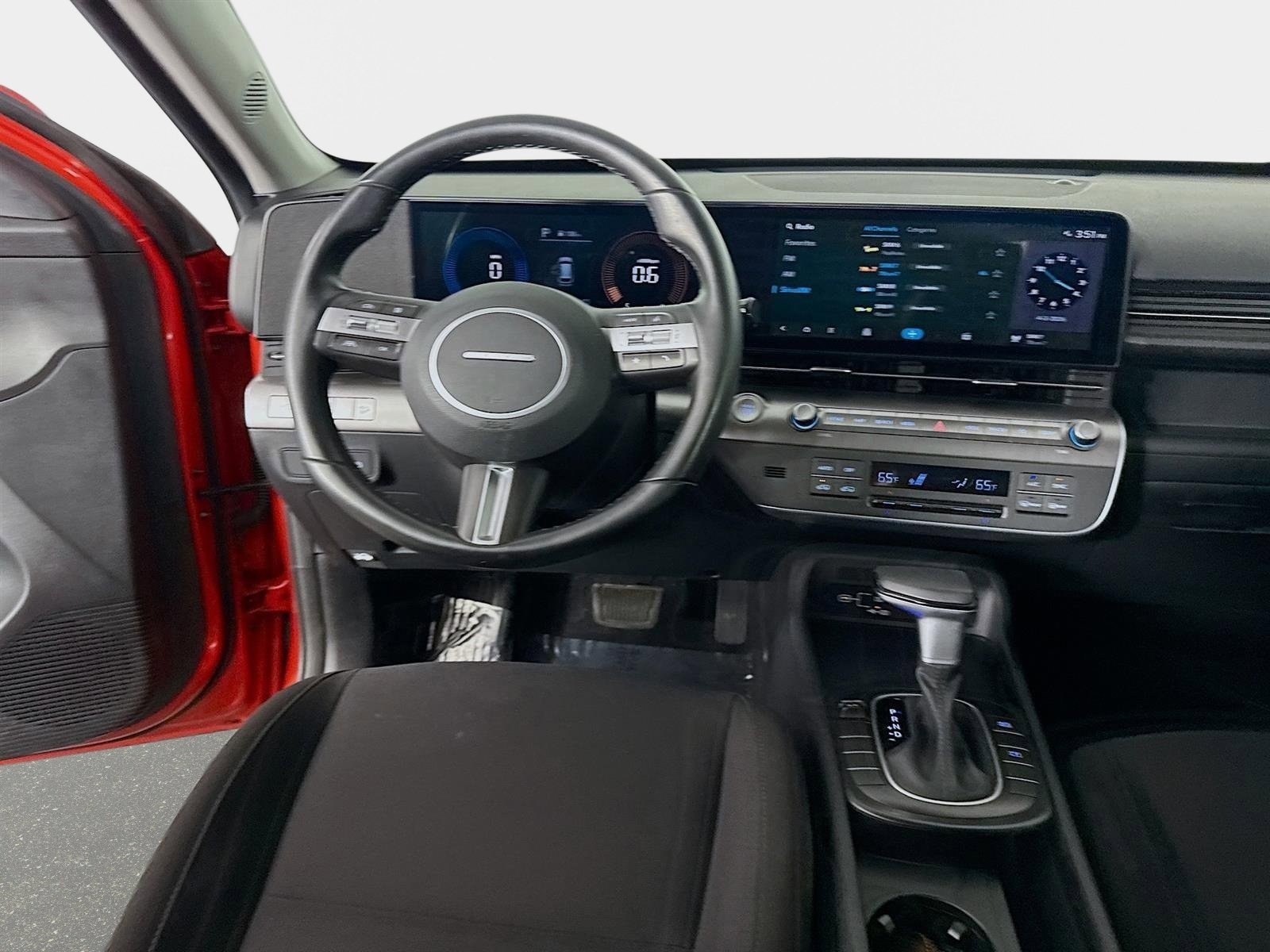 Certified 2024 Hyundai Kona SEL FWD image 21