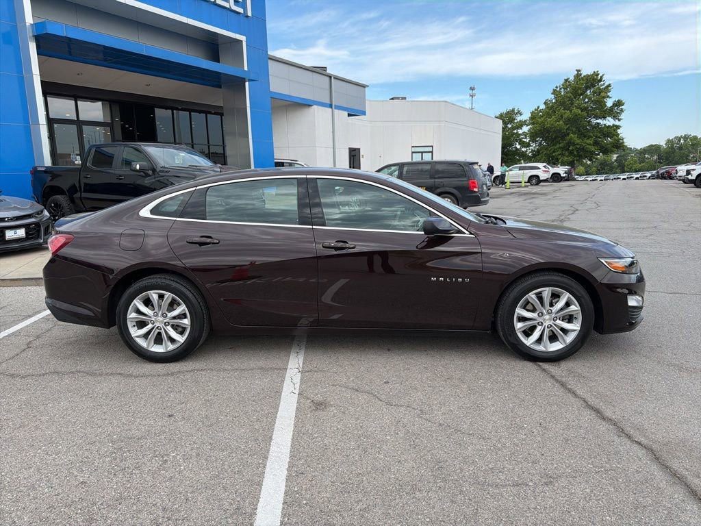 Certified 2021 Chevrolet Malibu LT FWD image 2