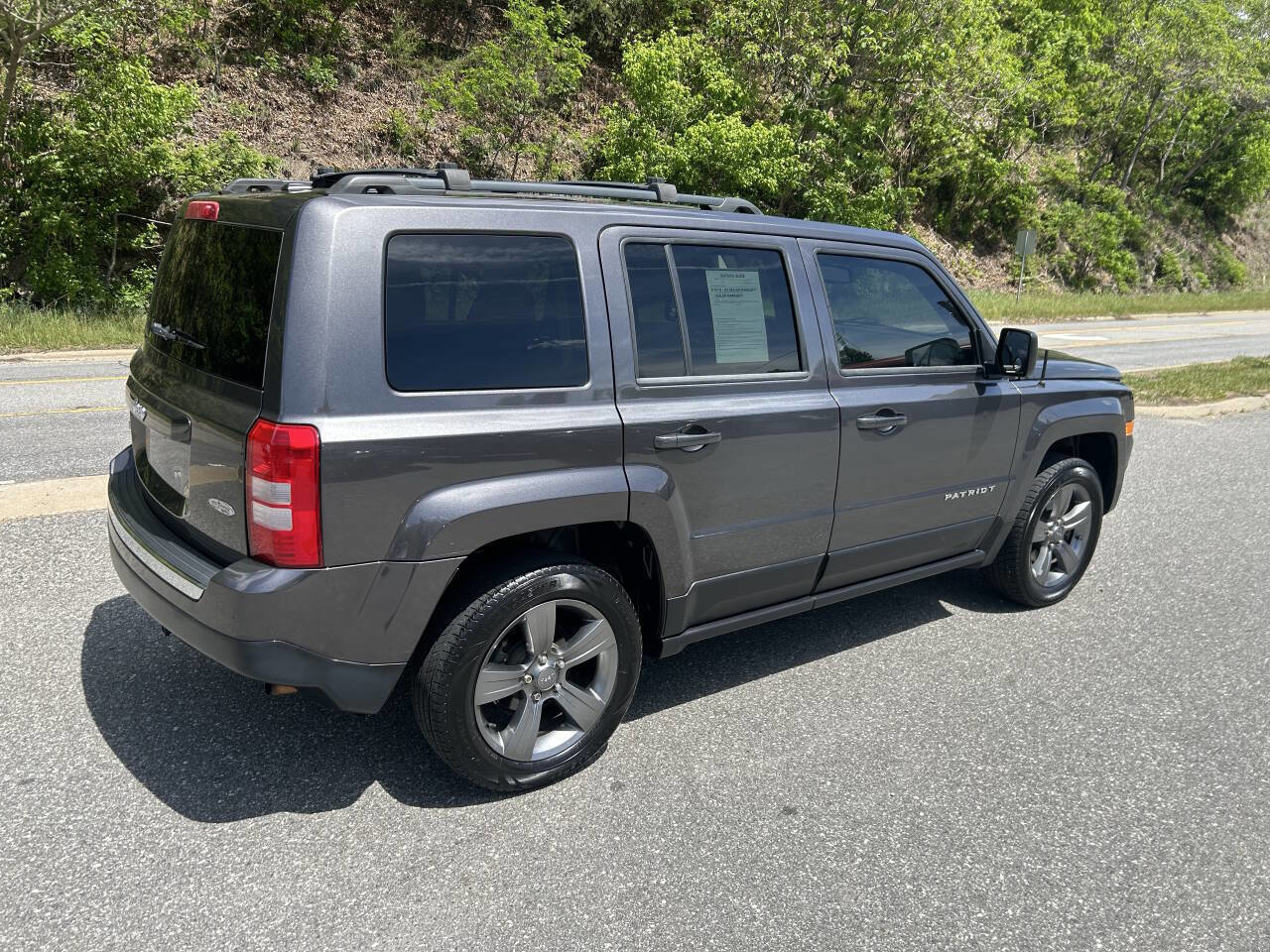 Used 2015 Jeep Patriot High Altitude AWD/4WD image 7