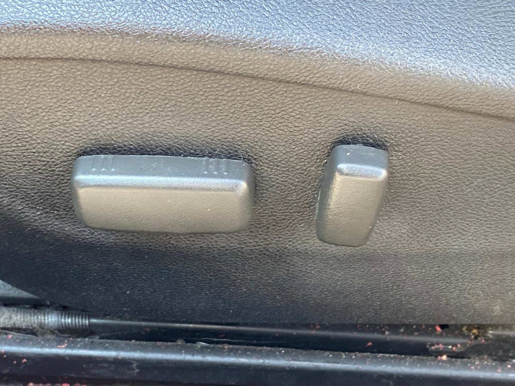 Used 2014 Chevrolet Camaro LT image 32