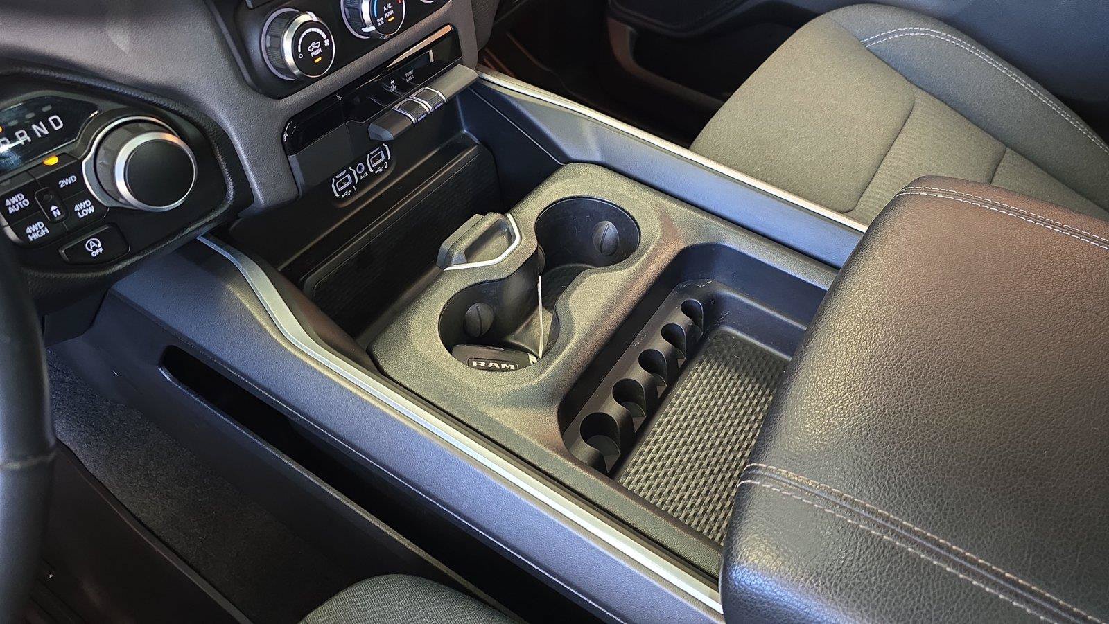 Used 2022 RAM 1500 Big Horn AWD/4WD image 23