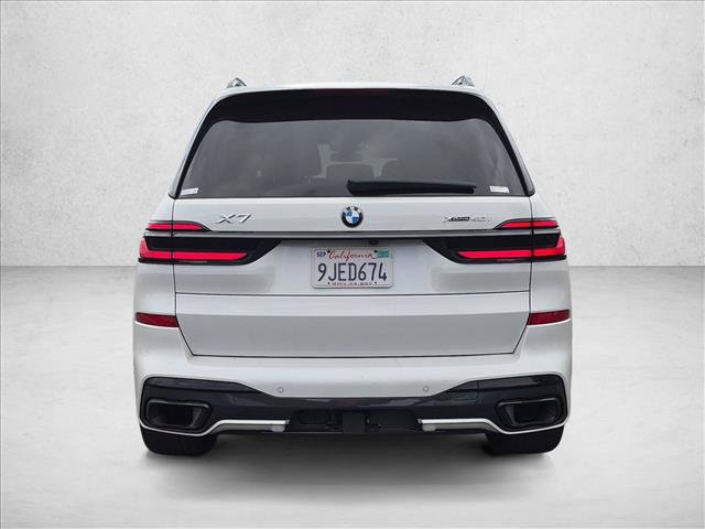 Used 2024 BMW X7 xDrive40i w/ M Sport Package AWD/4WD image 6