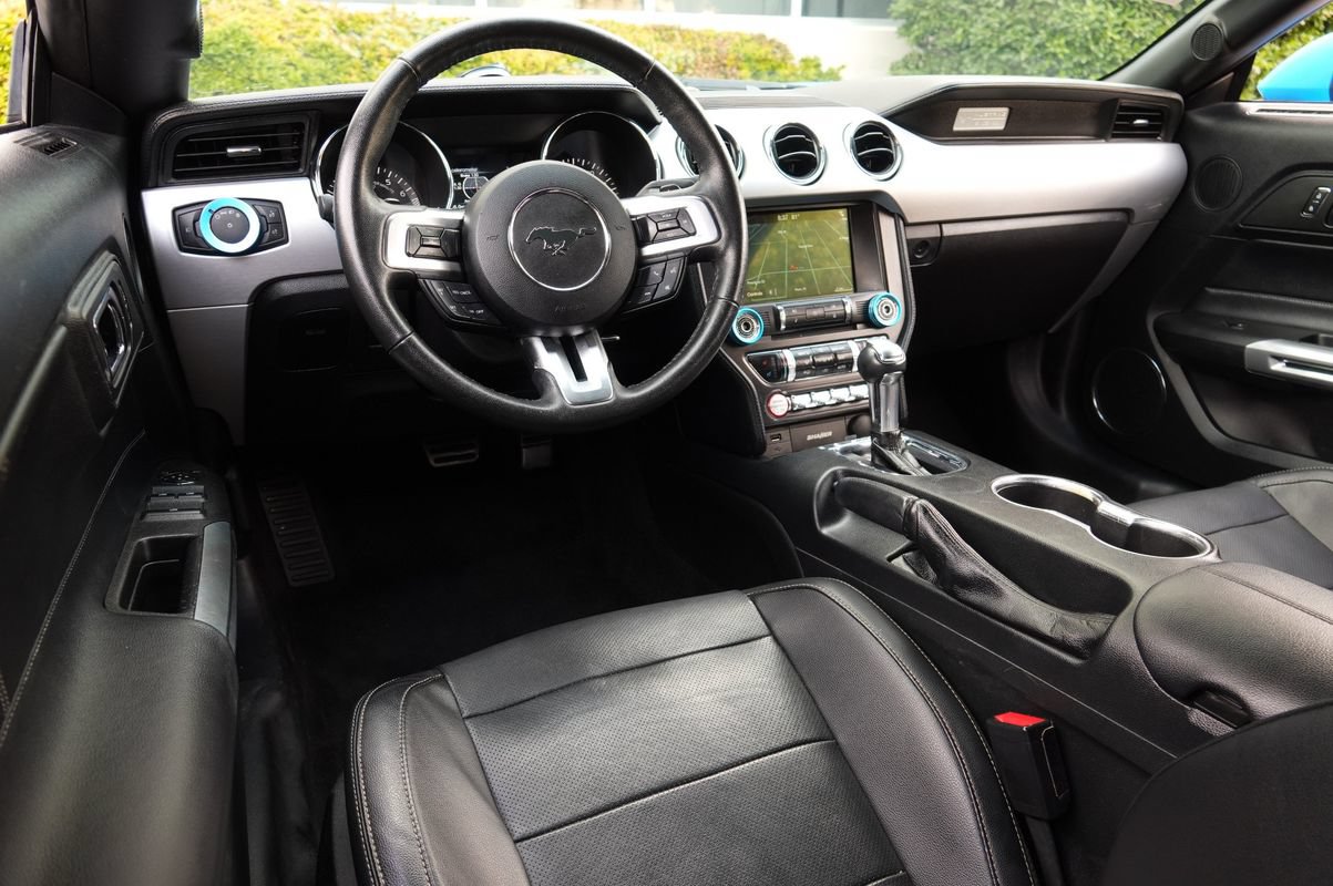 Used 2017 Ford Mustang Premium RWD image 6
