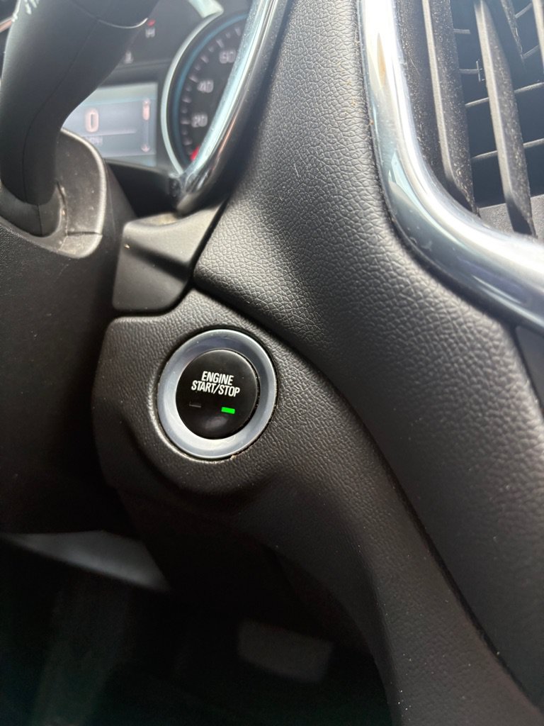 Used 2019 Chevrolet Equinox LT FWD image 20