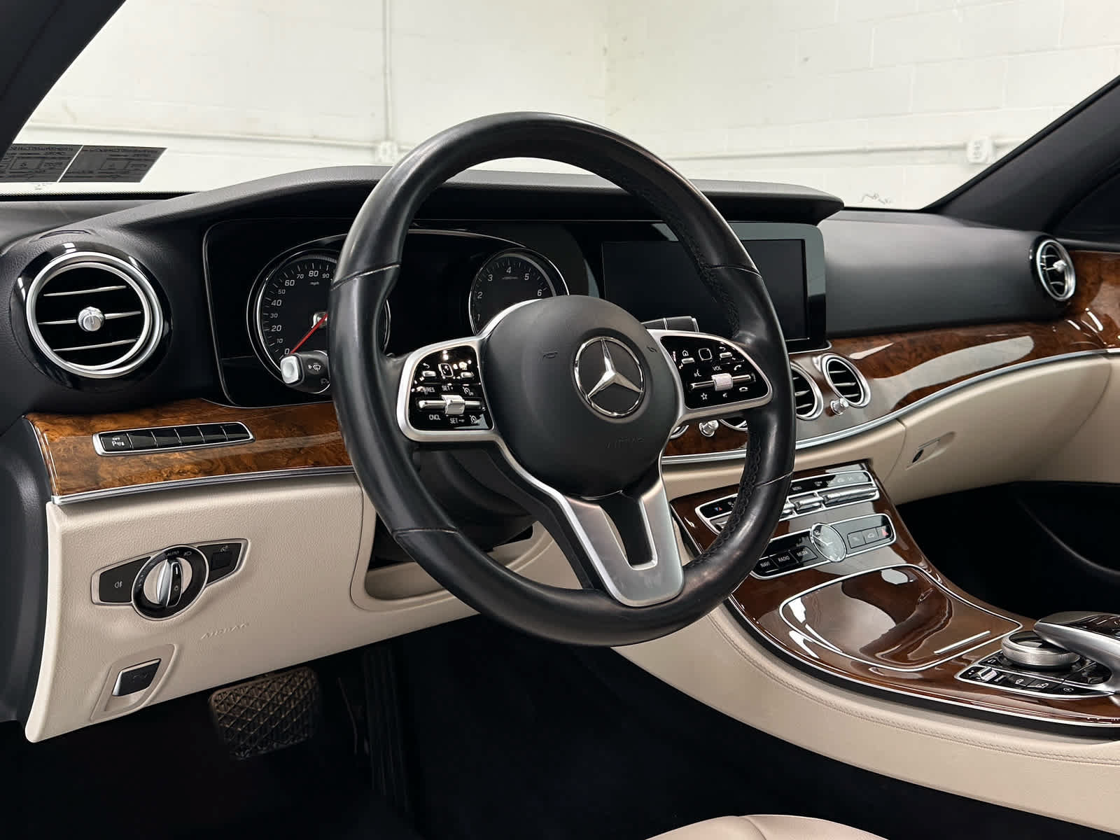 Used 2019 Mercedes-Benz E 450 4MATIC Wagon image 10