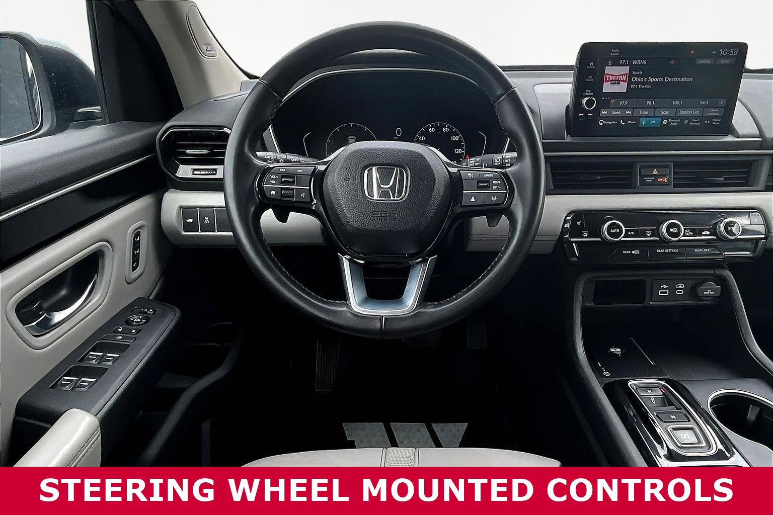 Used 2023 Honda Pilot Touring image 8